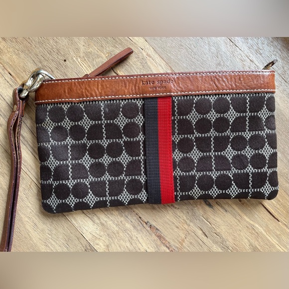 Kate Spade Chrissy Noel Wristlet Chocolate - Picture 4 of 16